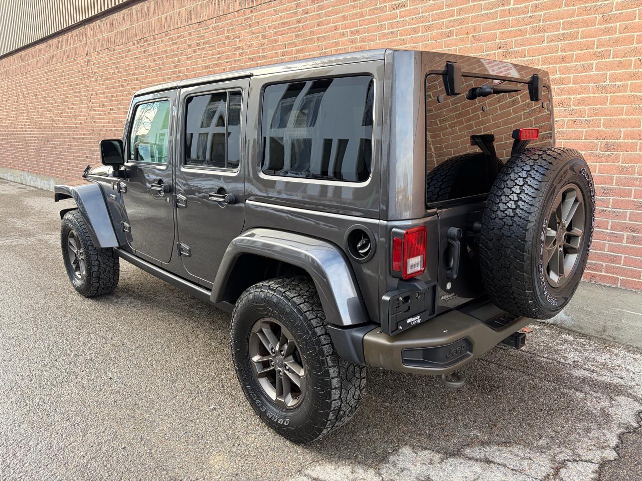 2017 Jeep Wrangler 75th Anniversary Photo3