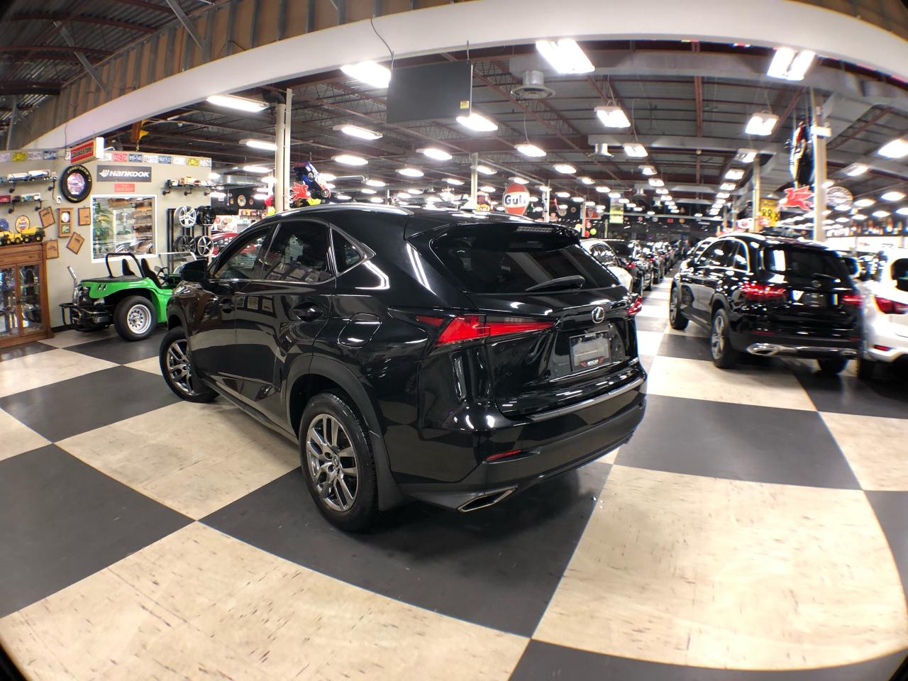 2019 Lexus NX 300 AWD LEATHER SUNROOF A/CARPLAY B/SPOT CAMERA Photo