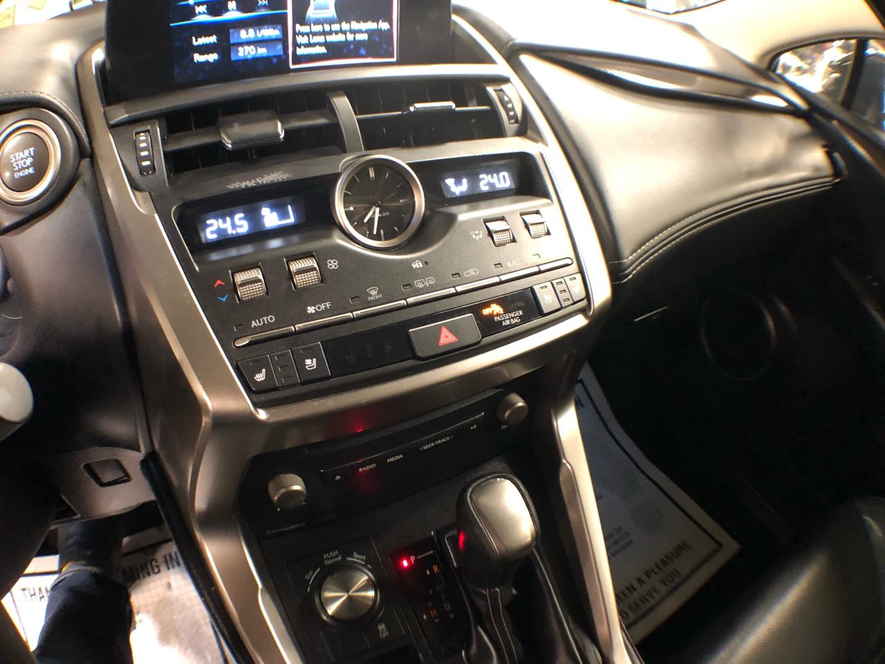 2019 Lexus NX 300 AWD LEATHER SUNROOF A/CARPLAY B/SPOT CAMERA Photo