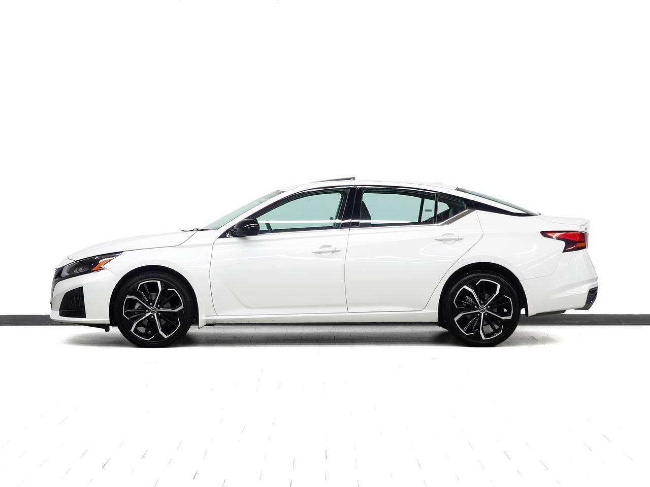 2024 Nissan Altima SR AWD | Leather | Sunroof | BSM | ACC | CarPlay