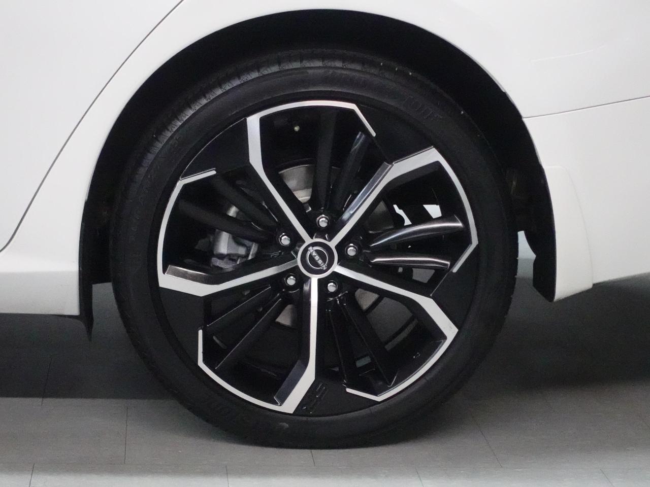 2024 Nissan Altima SR | AWD | Leather | Sunroof | BSM | ACC | CarPlay