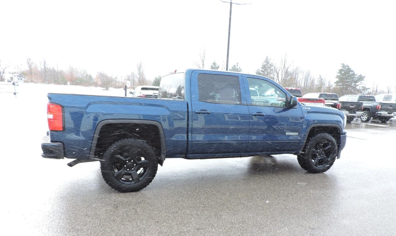 2017 GMC Sierra 1500 SLE/Elevation 5.3L 4X4 Seats 6 Only 146000 KM Photo4