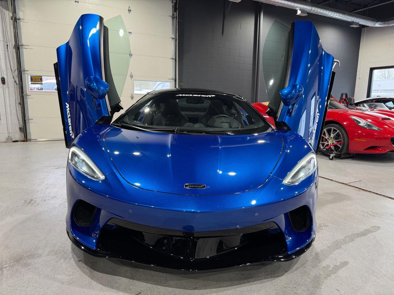 2023 McLaren GT  - Photo #9