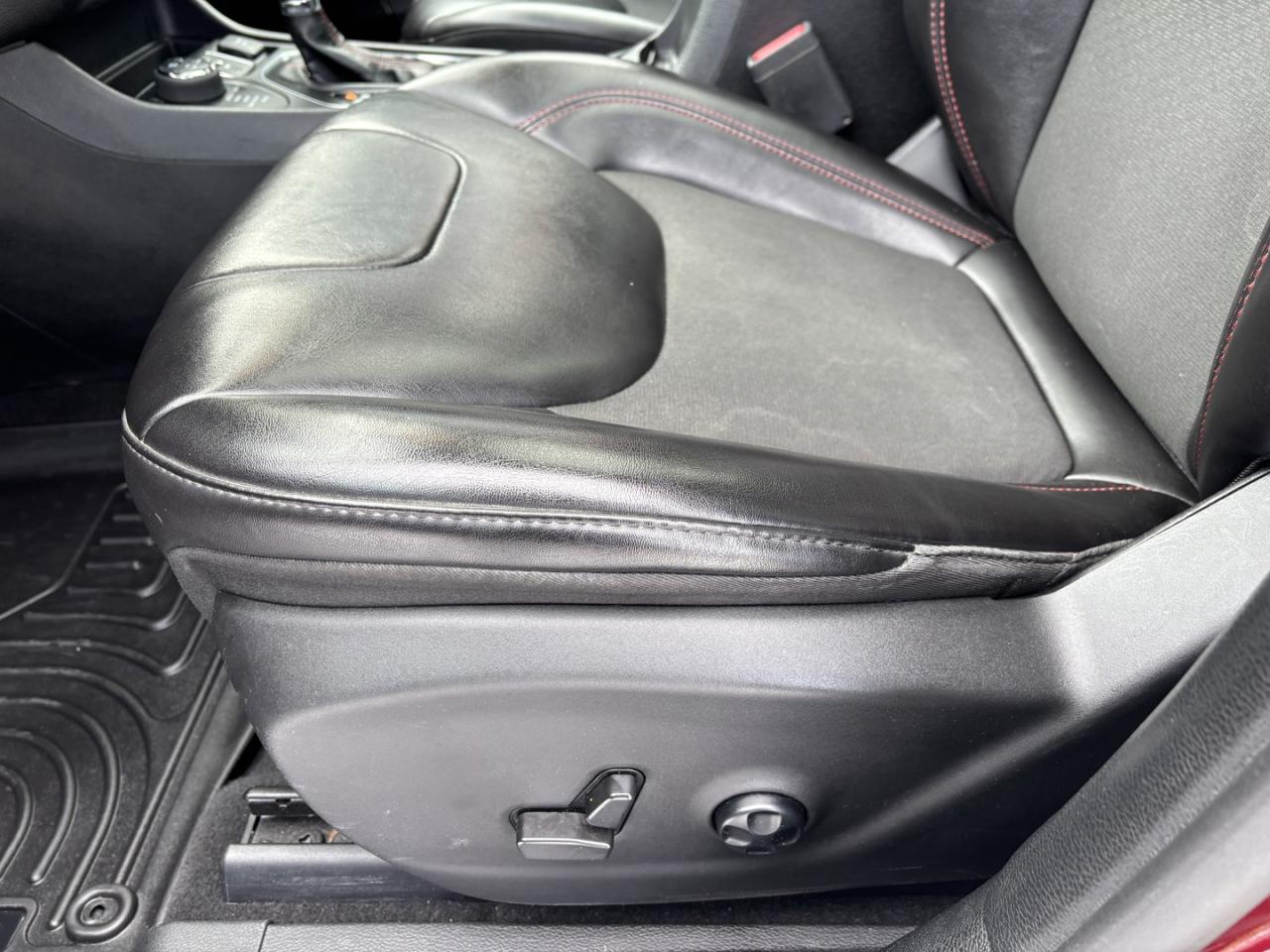 2021 Jeep Cherokee Trailhawk 4WD ~NO ACCIDENTS~ Photo