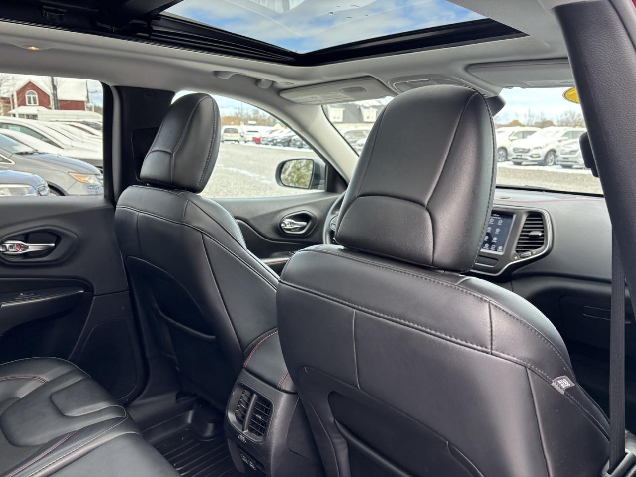 2021 Jeep Cherokee Trailhawk 4WD ~NO ACCIDENTS~ Photo