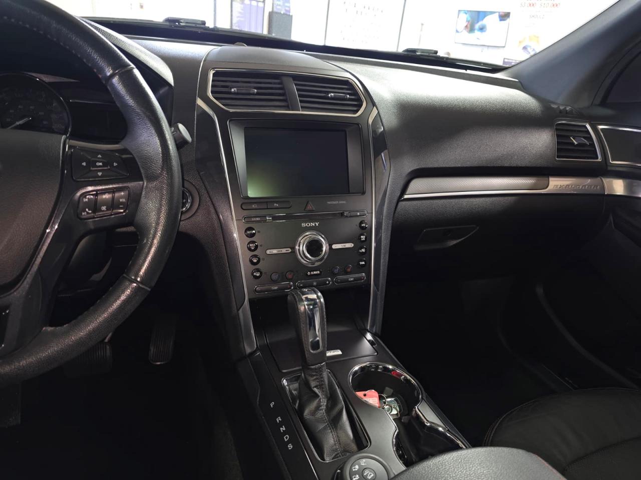 2018 Ford Explorer Sport AWD - CAMERA|NAVI|BLINDSPOT|LANEKEEP|SUNROOF - Photo #16