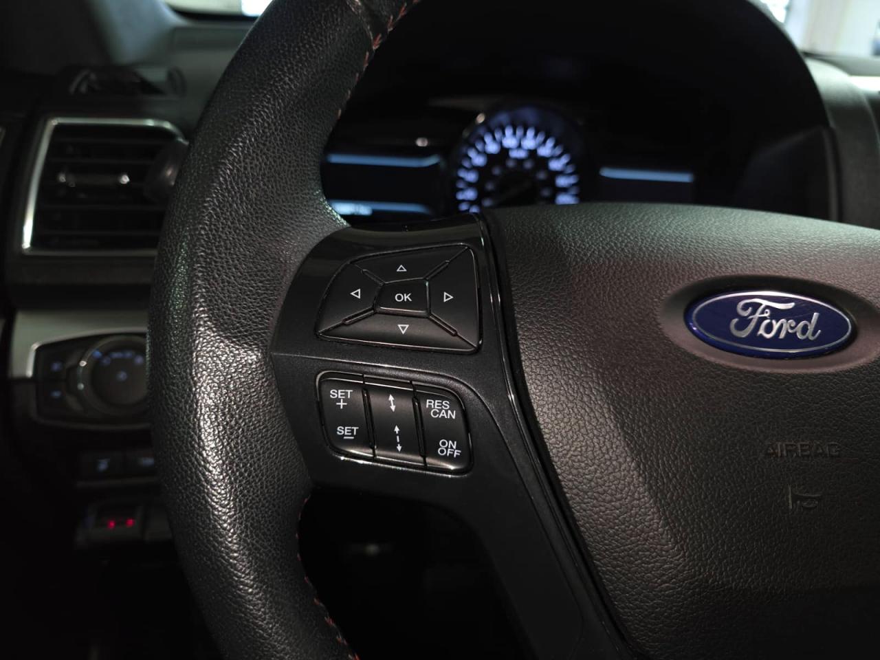 2018 Ford Explorer Sport AWD - CAMERA|NAVI|BLINDSPOT|LANEKEEP|SUNROOF - Photo #19