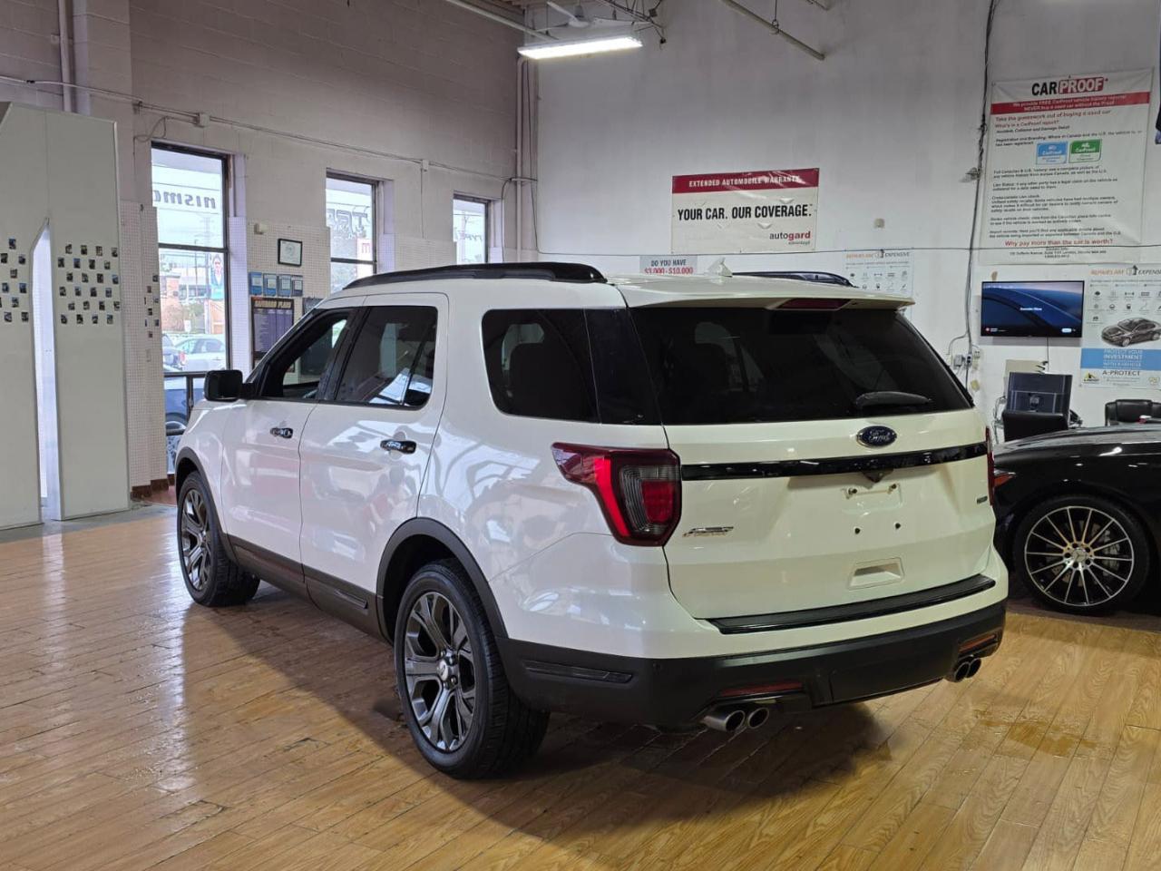 2018 Ford Explorer Sport AWD - CAMERA|NAVI|BLINDSPOT|LANEKEEP|SUNROOF Photo3