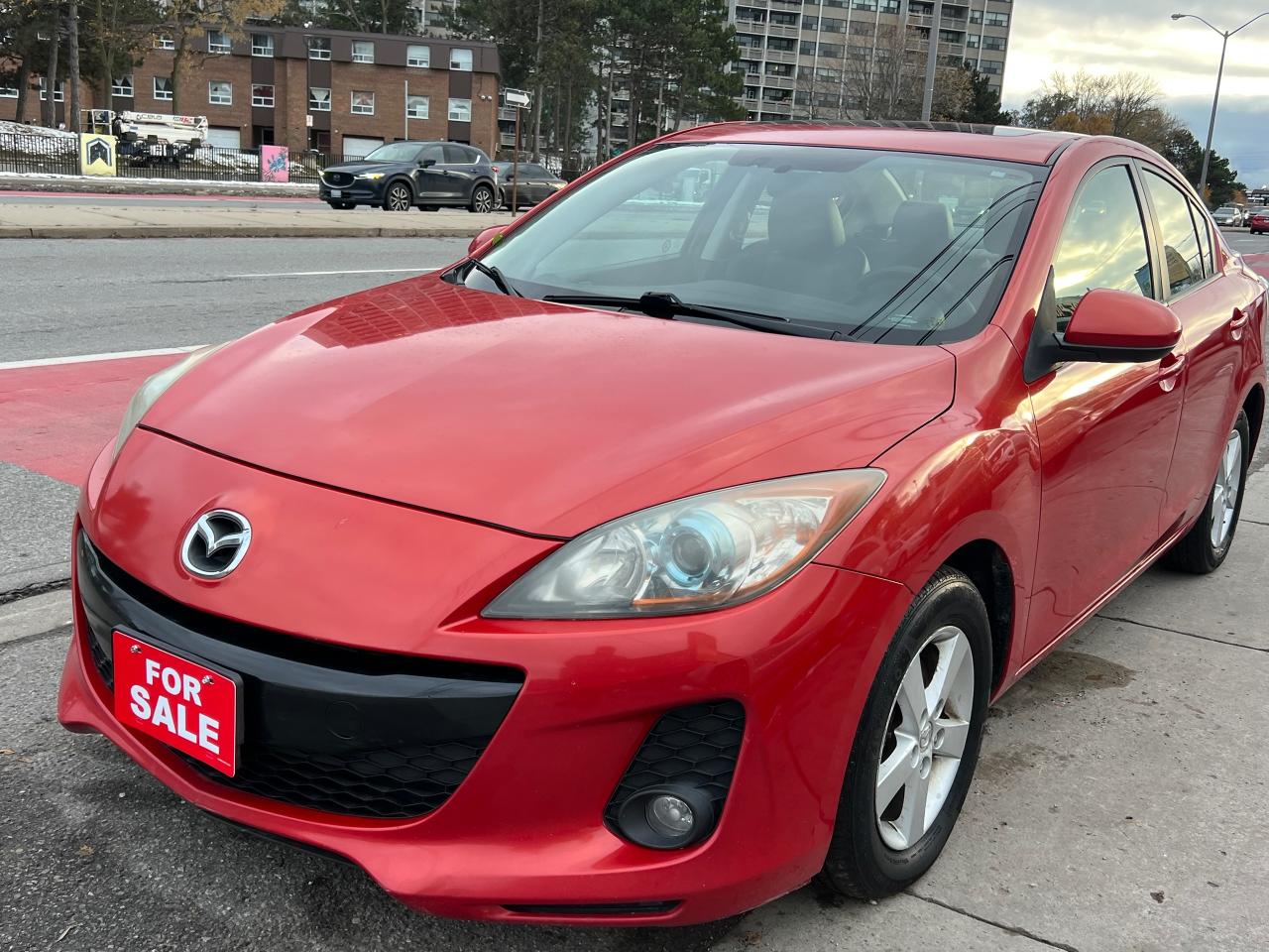 2012 Mazda MAZDA3 GS-SKY-LEATHER-SUNROOF-HEATED SEATS & MORE! Photo2