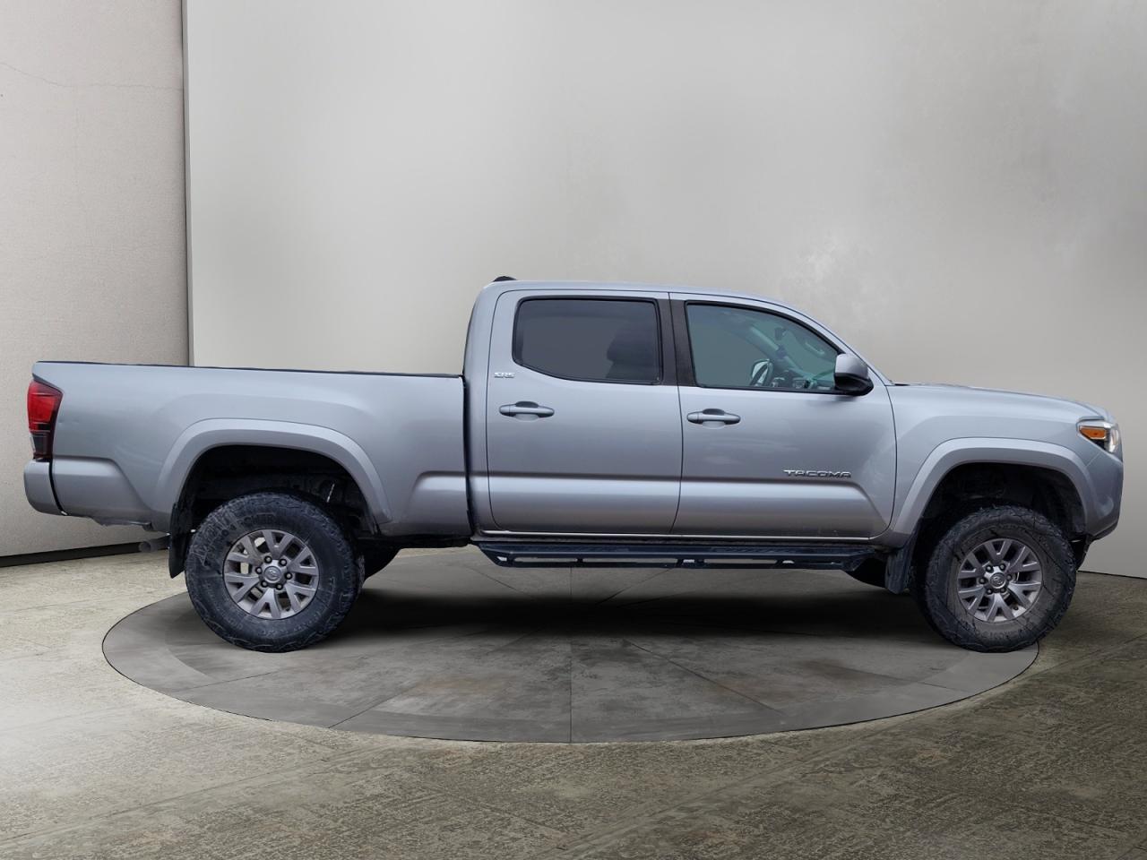 2019 Toyota Tacoma SR5 Photo
