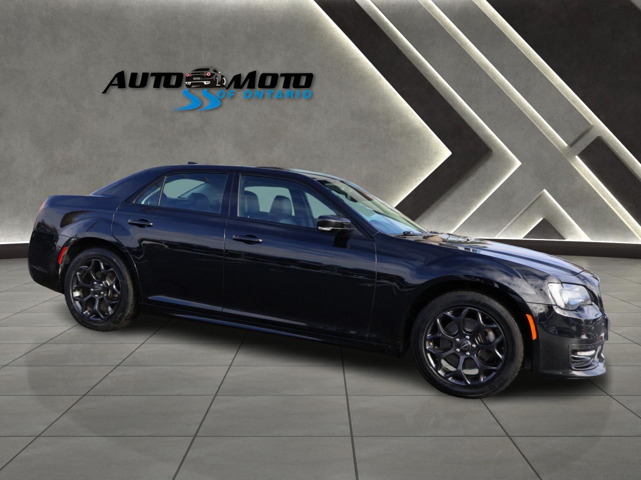 Used 2023 Chrysler 300 TOURING-L AWD CERTIFIED *ACCIDENT FREE* CAMERA NAV BLUETOOTH LEATHER HEATED SEATS PANO ROOF CRUISE ALLOYS for sale in Burlington, ON