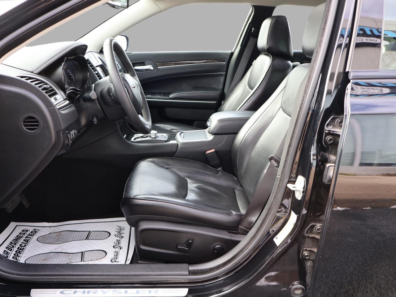 2023 Chrysler 300 TOURING-L AWD CERTIFIED *ACCIDENT FREE* CAMERA NAV BLUETOOTH LEATHER HEATED SEATS PANO ROOF CRUISE ALLOYS - Photo #14