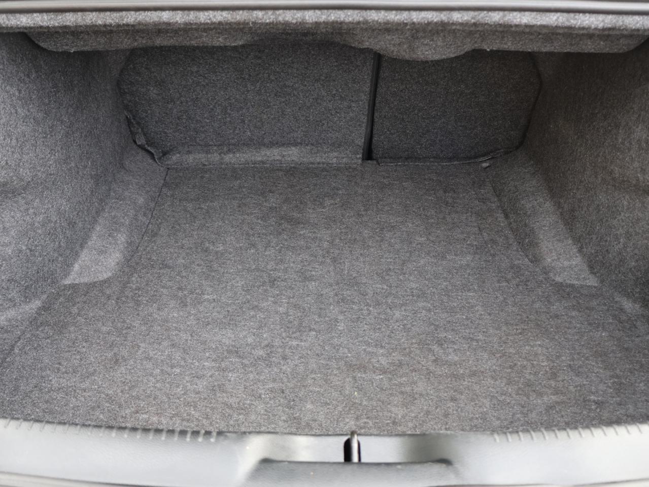 2023 Chrysler 300 TOURING-L AWD CERTIFIED *ACCIDENT FREE* CAMERA NAV BLUETOOTH LEATHER HEATED SEATS PANO ROOF CRUISE ALLOYS - Photo #44