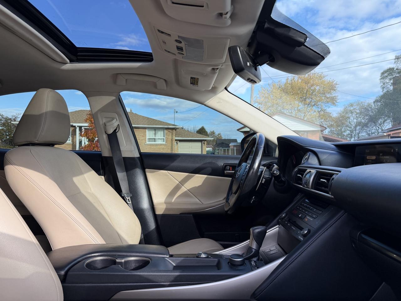 2019 Lexus IS IS 300 AWD Photo