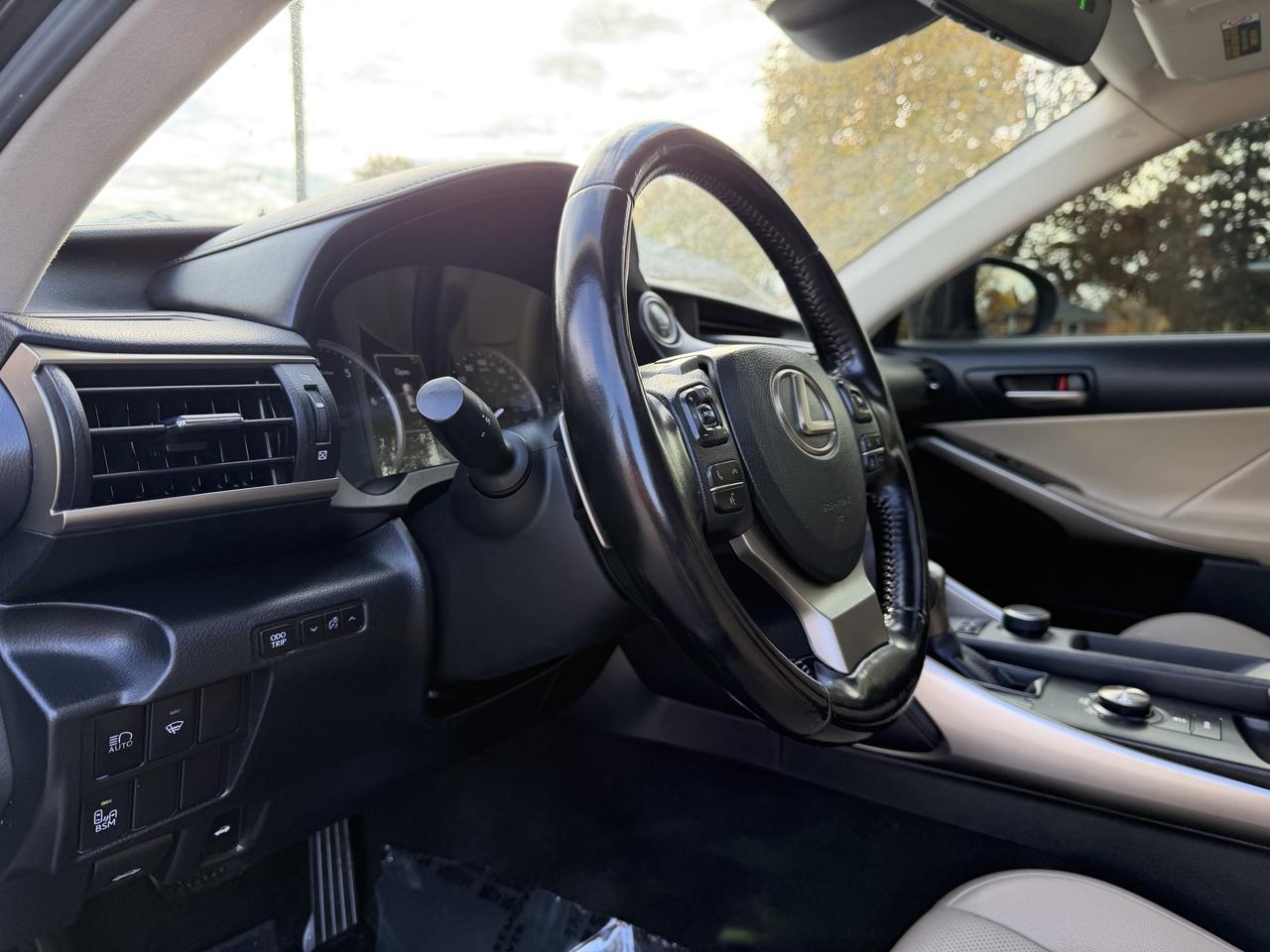 2019 Lexus IS IS 300 AWD Photo