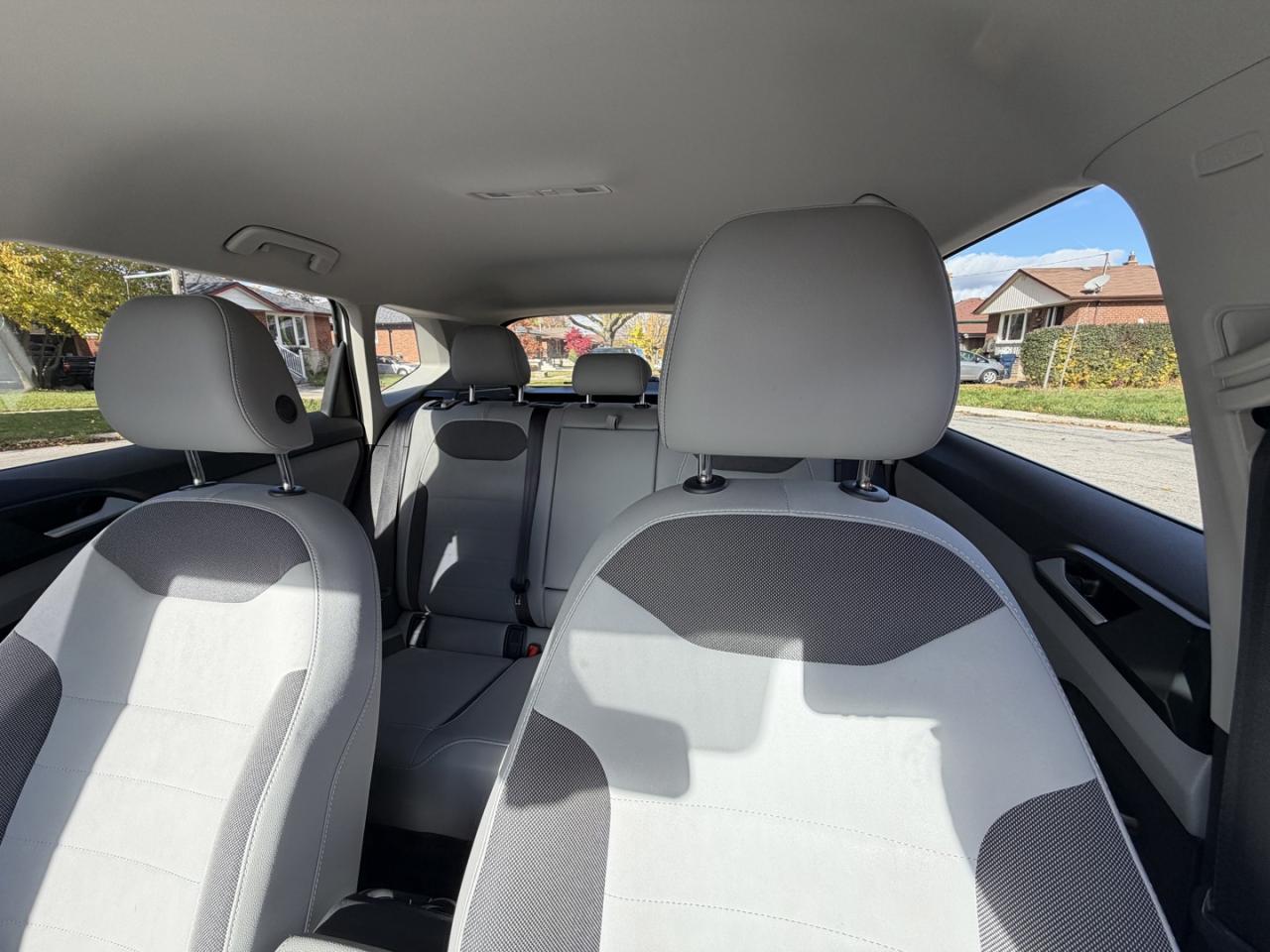 2022 Volkswagen Taos Comfortline 4Motion - Photo #8