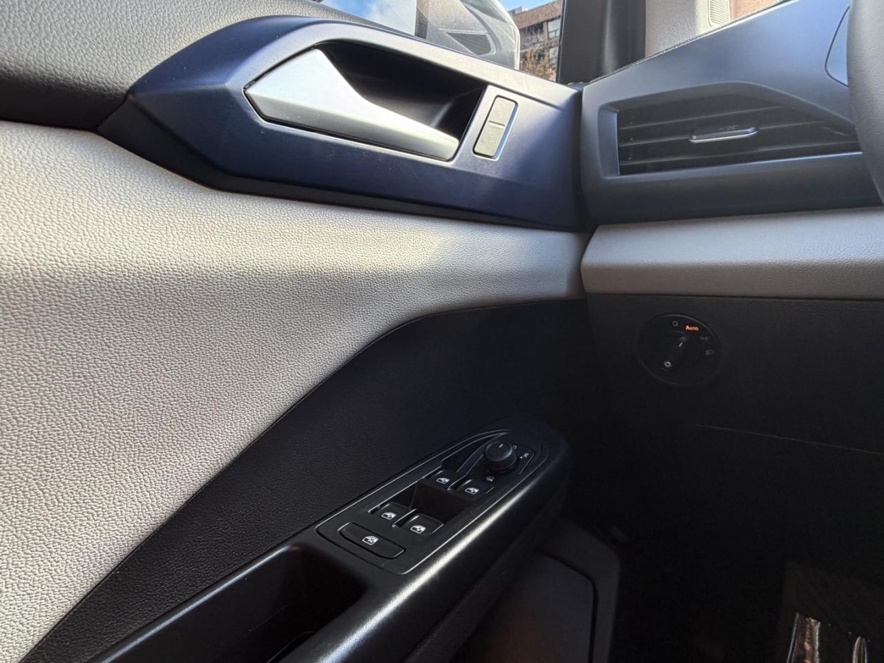 2022 Volkswagen Taos Comfortline 4Motion - Photo #24