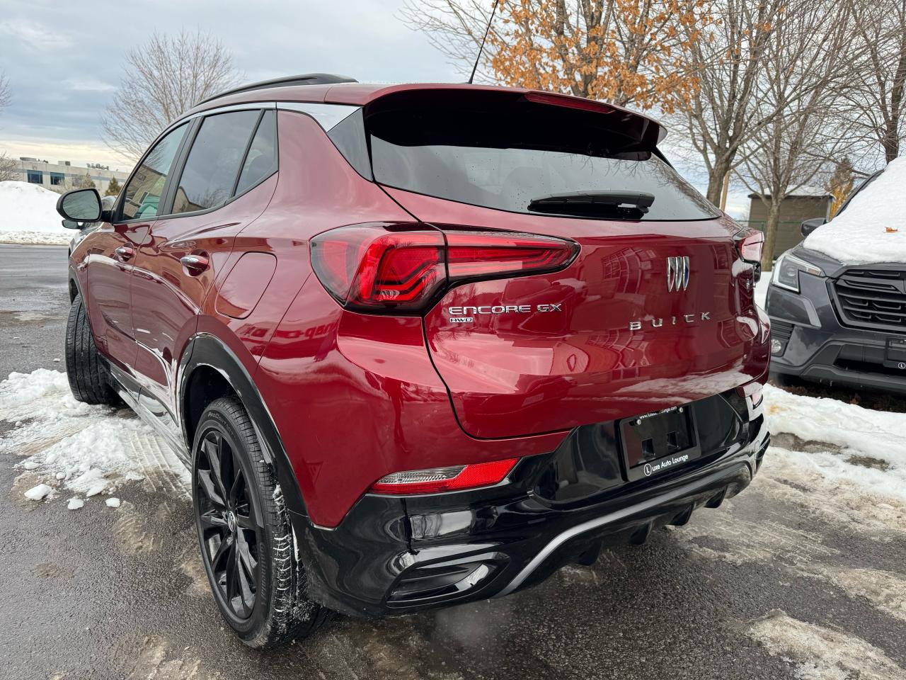 2024 Buick Encore GX Sport Touring AWD ONLY 22K!! PANO ROOF, LEATHER!!! Photo6