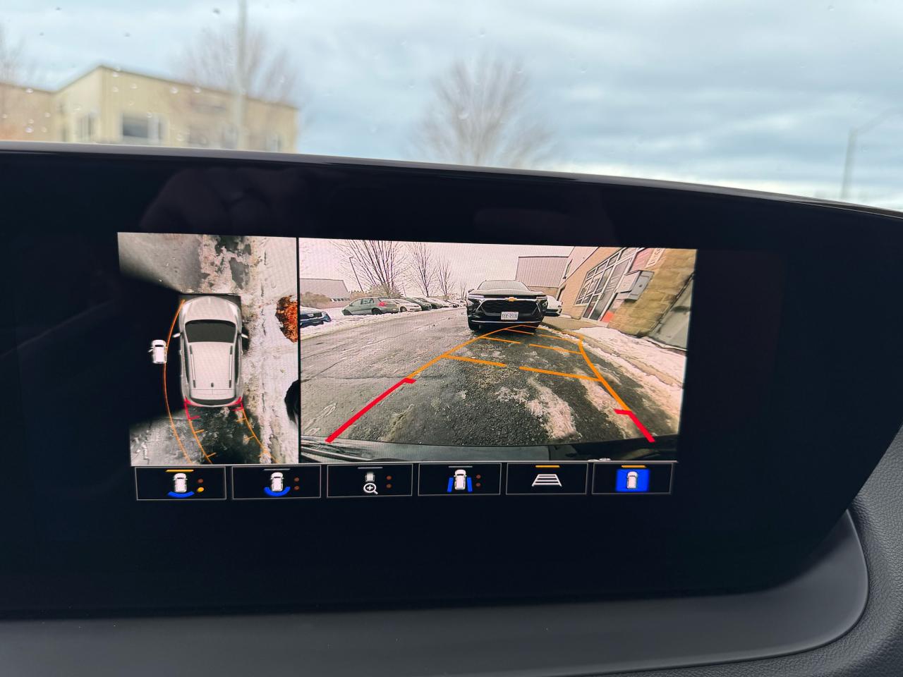 2024 Buick Encore GX Sport Touring AWD ONLY 22K!! PANO ROOF, LEATHER!!! Photo30