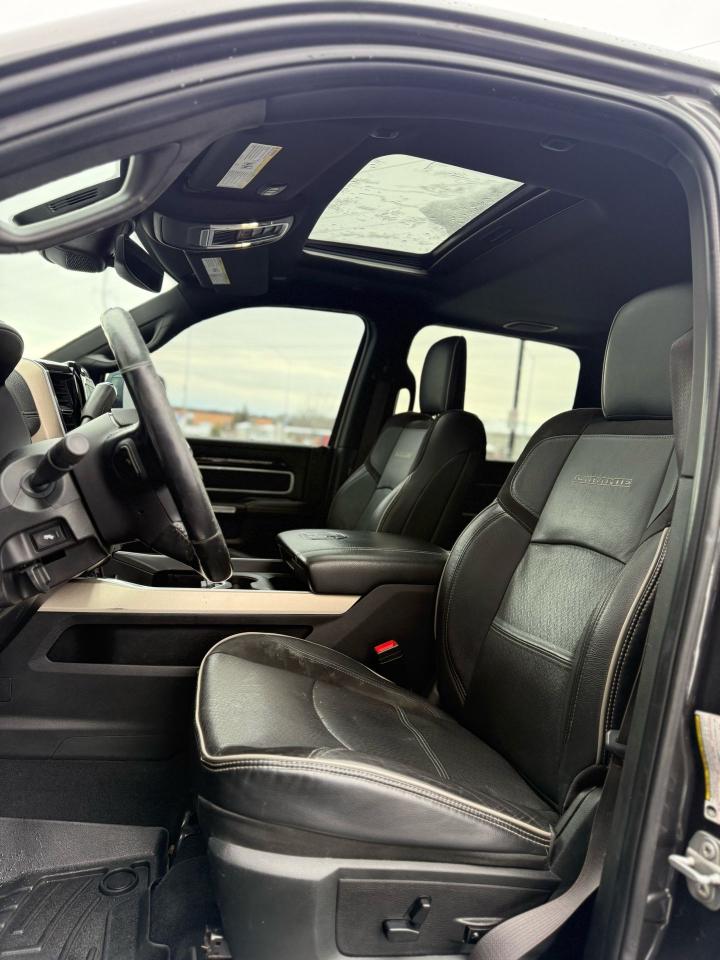 2019 RAM 3500 Laramie Photo