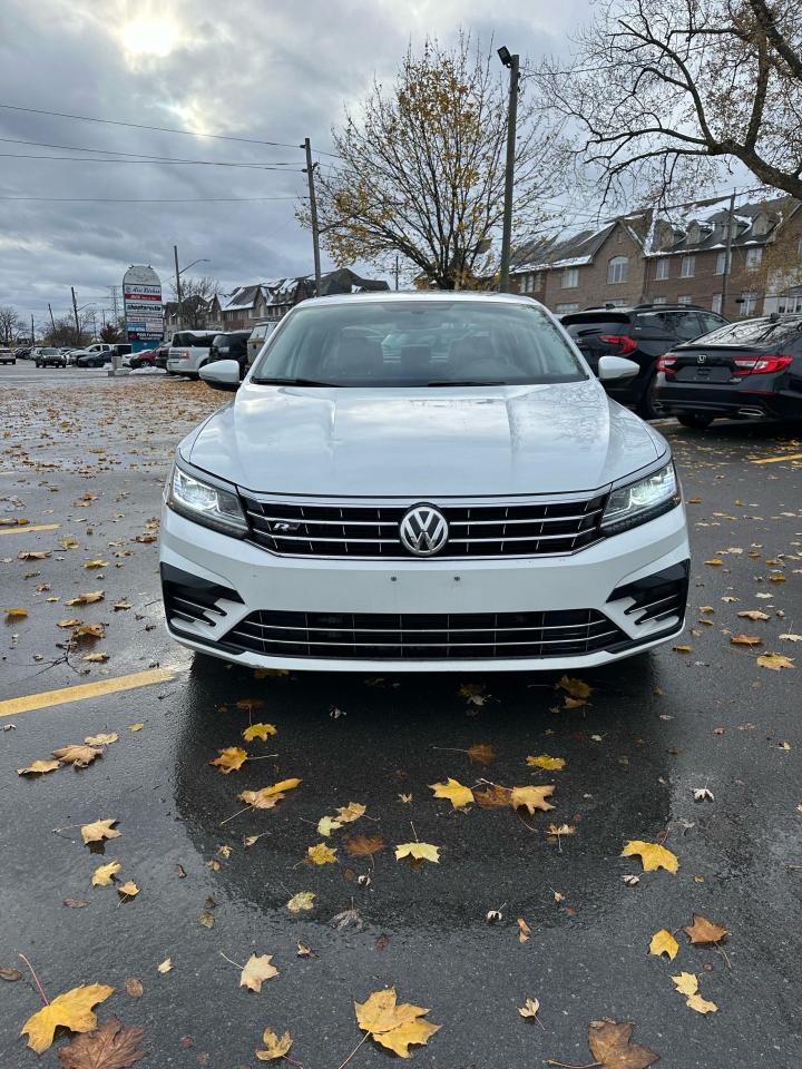 2018 Volkswagen Passat HIGHLINE - Photo #8