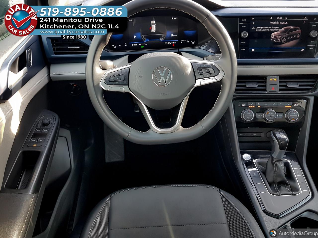 2024 Volkswagen Taos Comfortline *SUNROOF-HEATED SEATS* Photo