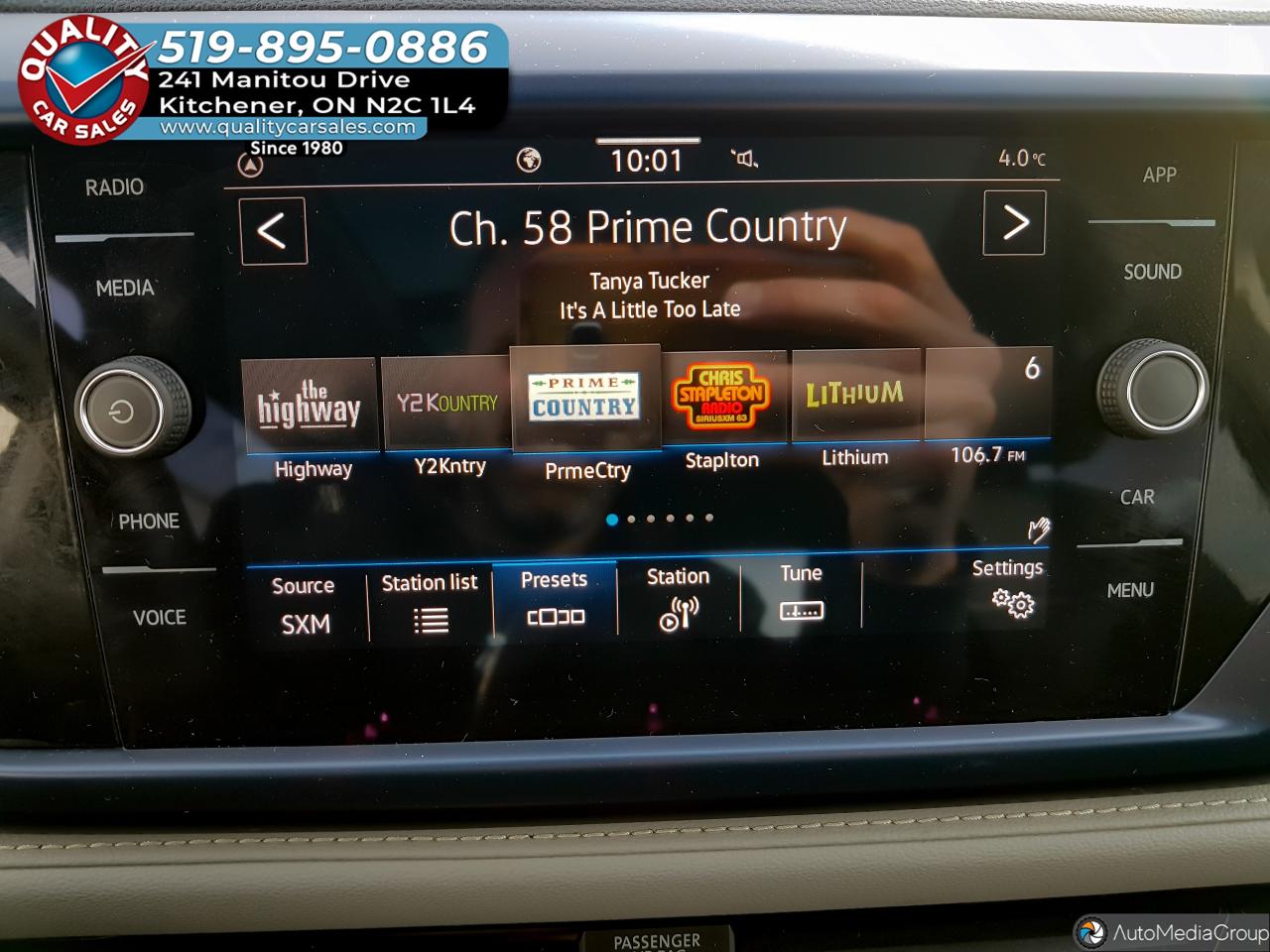 2024 Volkswagen Taos Comfortline *SUNROOF-HEATED SEATS* Photo