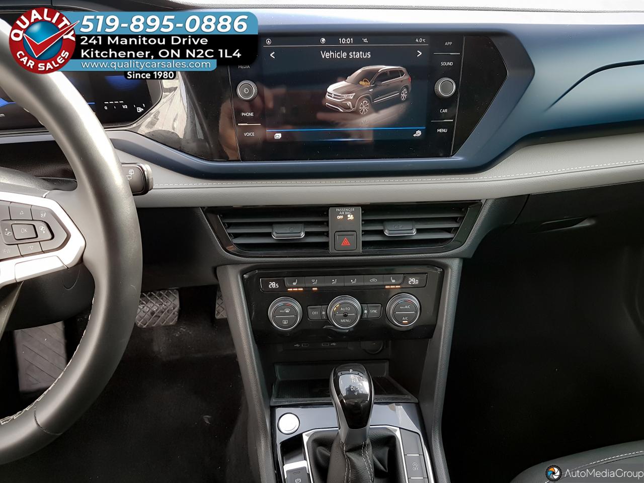 2024 Volkswagen Taos Comfortline *SUNROOF-HEATED SEATS* Photo