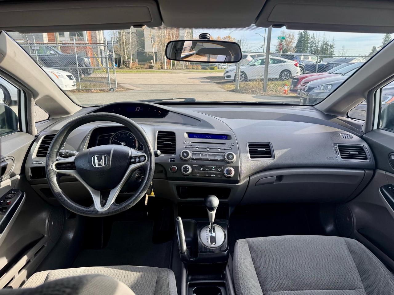 2011 Honda Civic DX-G FINANCING AVAILABLE Photo10