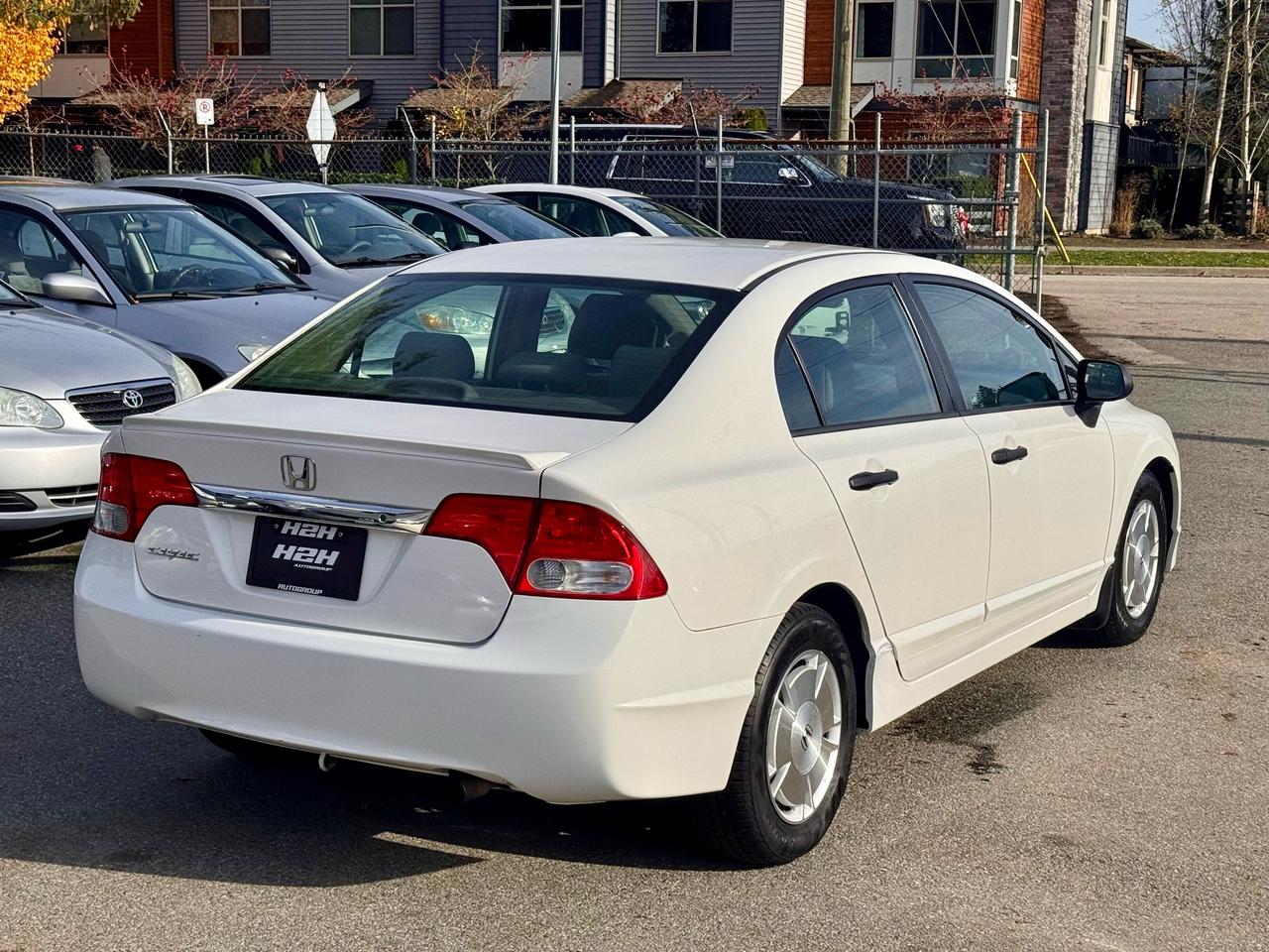 2011 Honda Civic DX-G FINANCING AVAILABLE Photo5