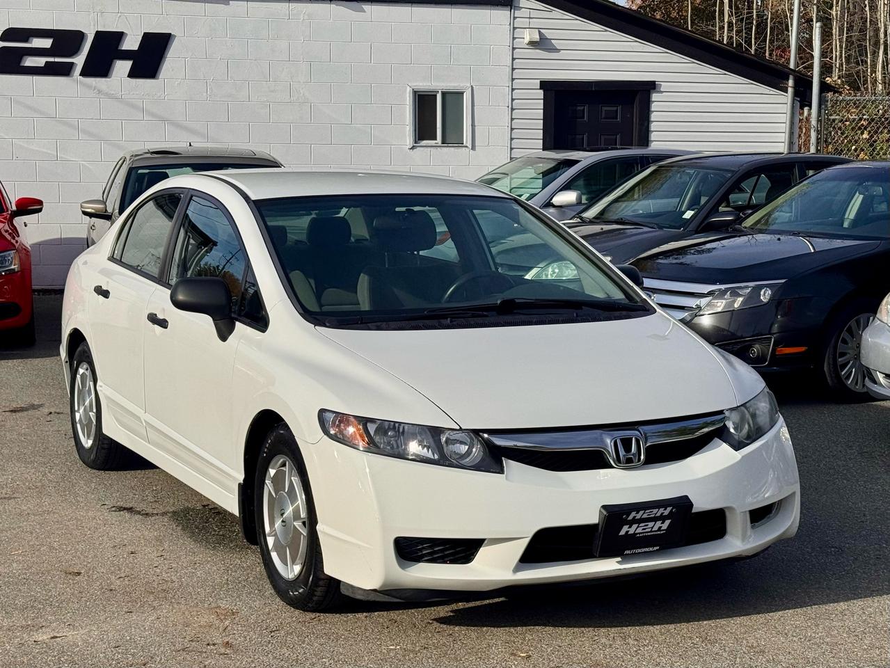 2011 Honda Civic DX-G FINANCING AVAILABLE Photo3