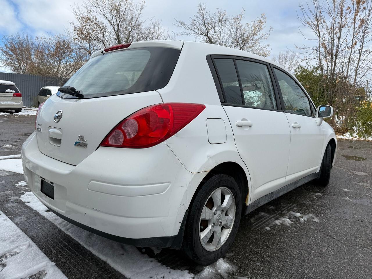 2012 Nissan Versa SL 1.8L CVT *CLEAN CARFAX*SAFETY INCL*LOW KMS* Photo3