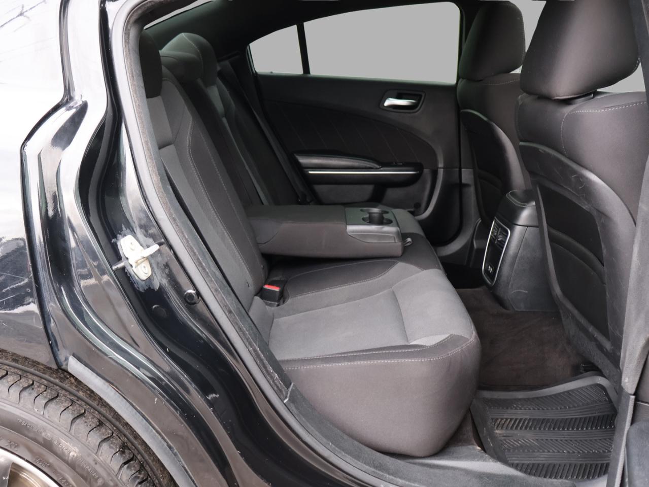 2017 Dodge Charger SXT CERTIFIED *ACCIDENT FREE* SUNROOF HEATED SEATS BLUETOOTH CRUISE ALLOYS - Photo #16