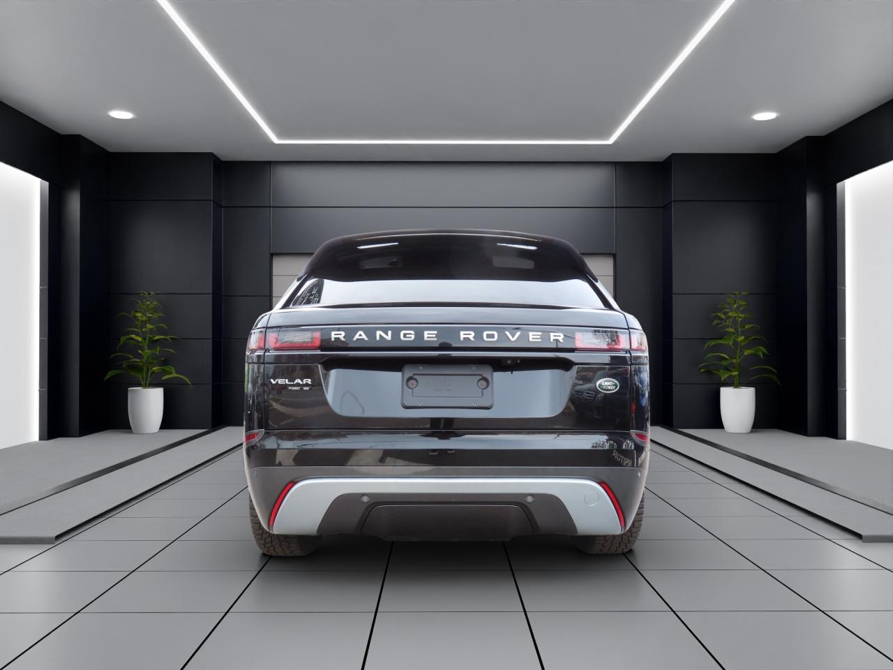 2018 Land Rover Range Rover Velar P380 R-Dynamic SE - V6 - Lane Keep Assist !! Photo