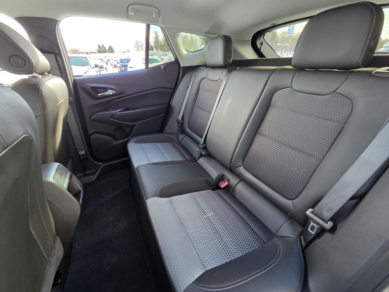 2024 Chevrolet Trax LT One Owner | Convenience Package | Remote Start | 17" Wheels Photo