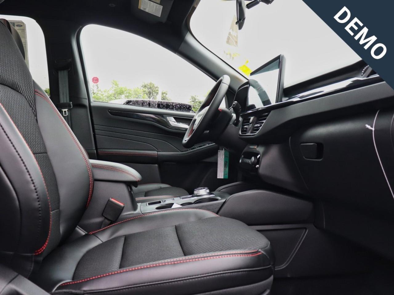 2025 Ford Escape ST-Line Select | AWD | 2.0L | TECH 2 | ROOF | TOW Photo