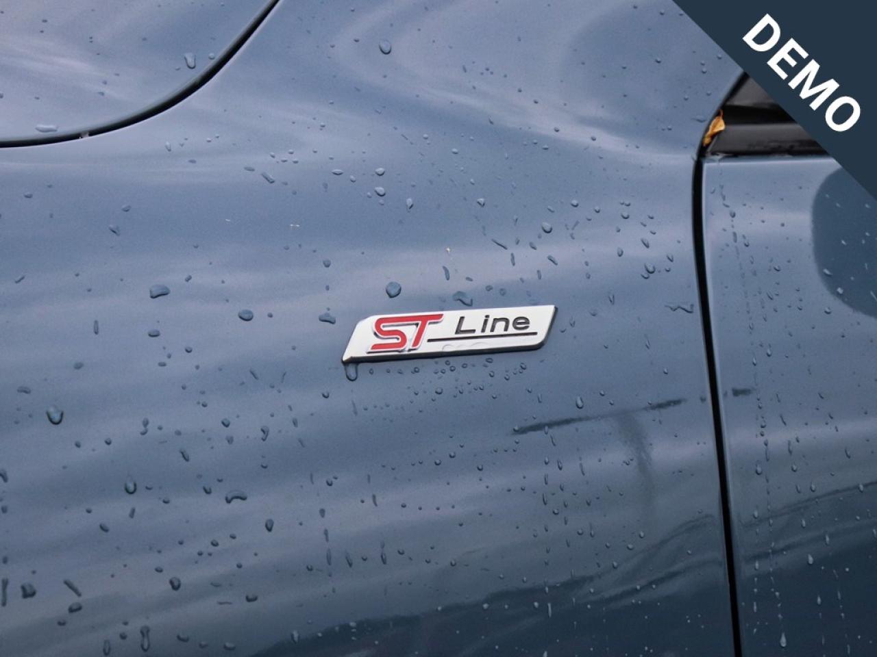 2025 Ford Escape ST-Line Select | AWD | 2.0L | TECH 2 | ROOF | TOW Photo