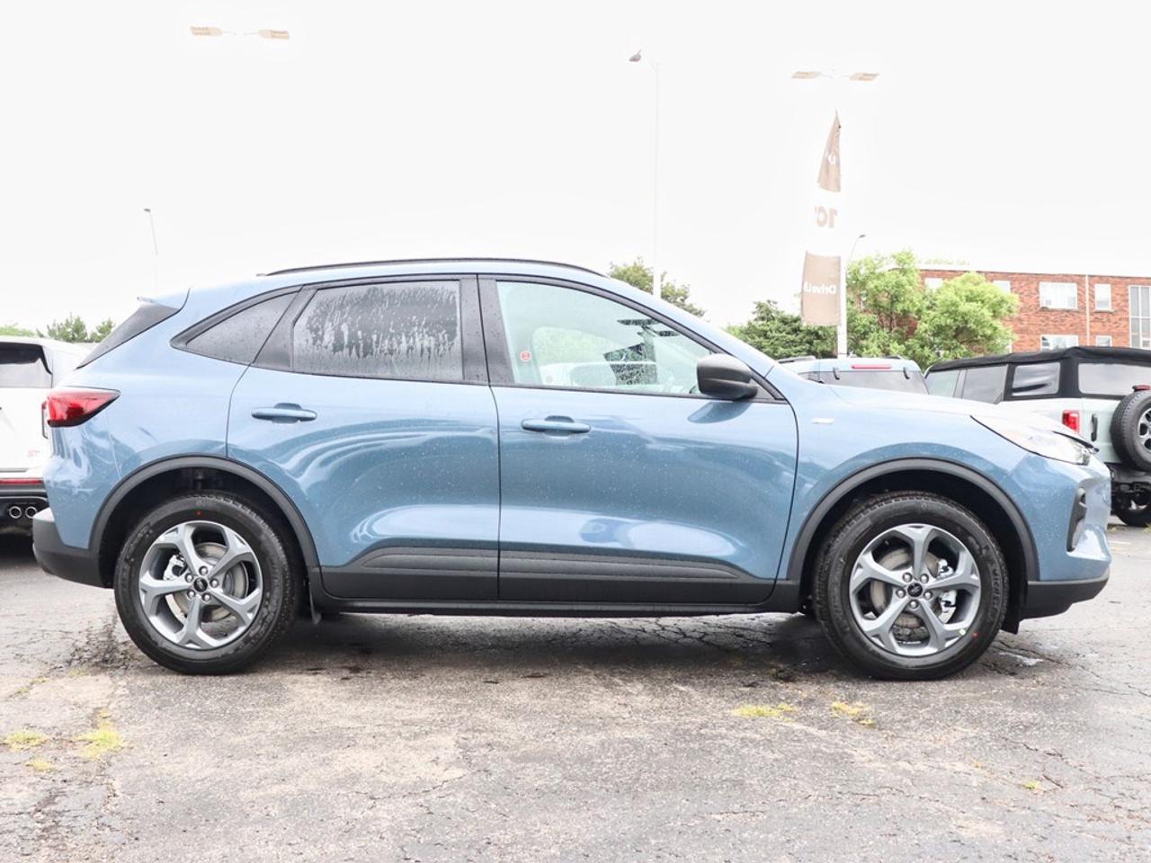 2025 Ford Escape ST-Line Select | AWD | 2.0L | TECH 2 | ROOF | TOW Photo2