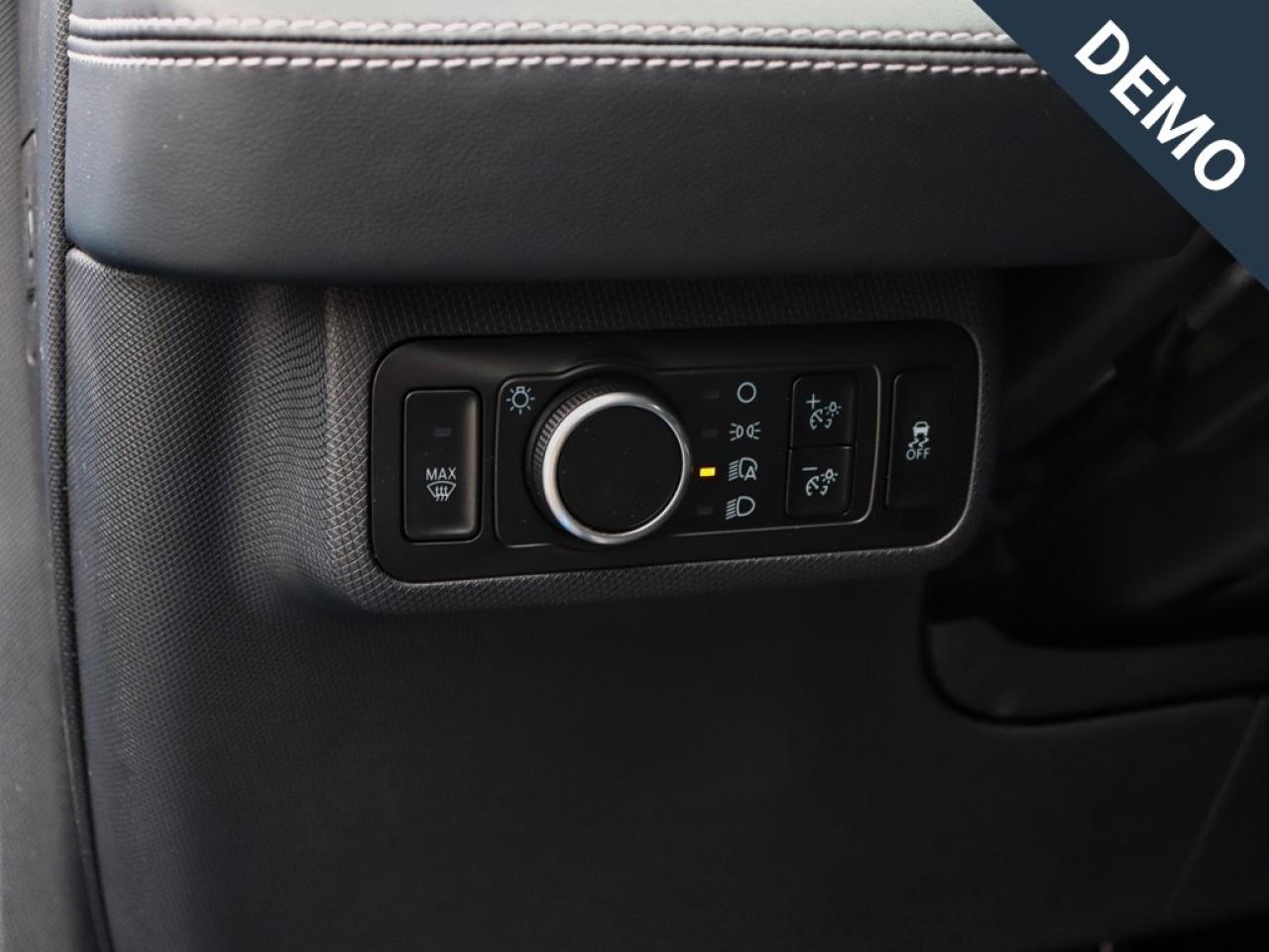 2025 Ford Mustang Mach-E Select | AWD | EXT BAT | COMF PKG | MB PWR CORD Photo