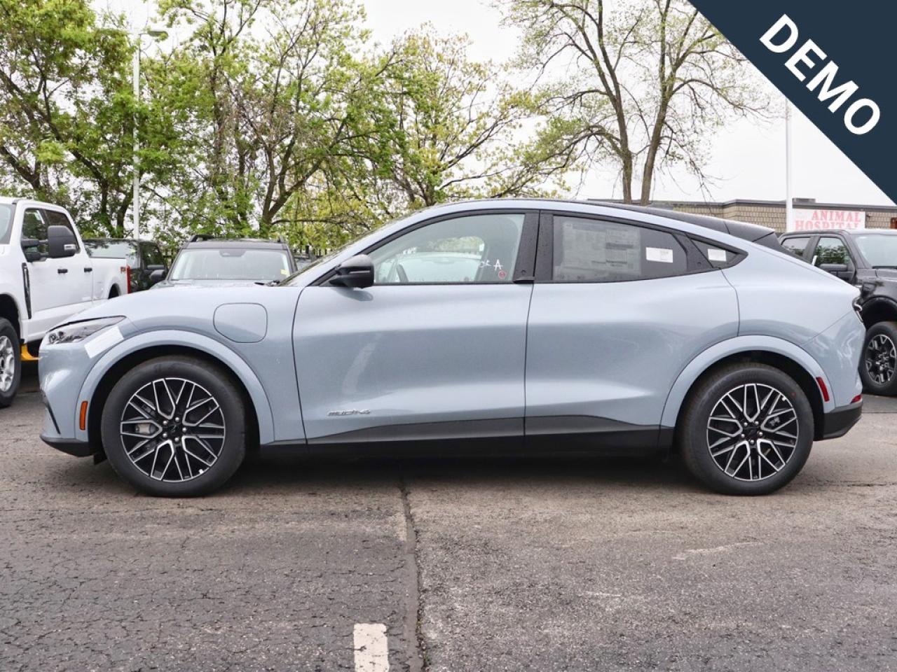 2025 Ford Mustang Mach-E Premium | AWD | EXT BAT | GLASS ROOF | MB PWR CORD Photo