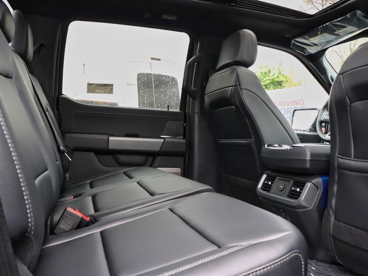 2025 Ford F-150 XLT | 4X4 | 2.7L | 303A| BLK PK PLS |ROOF | BD UTL Photo