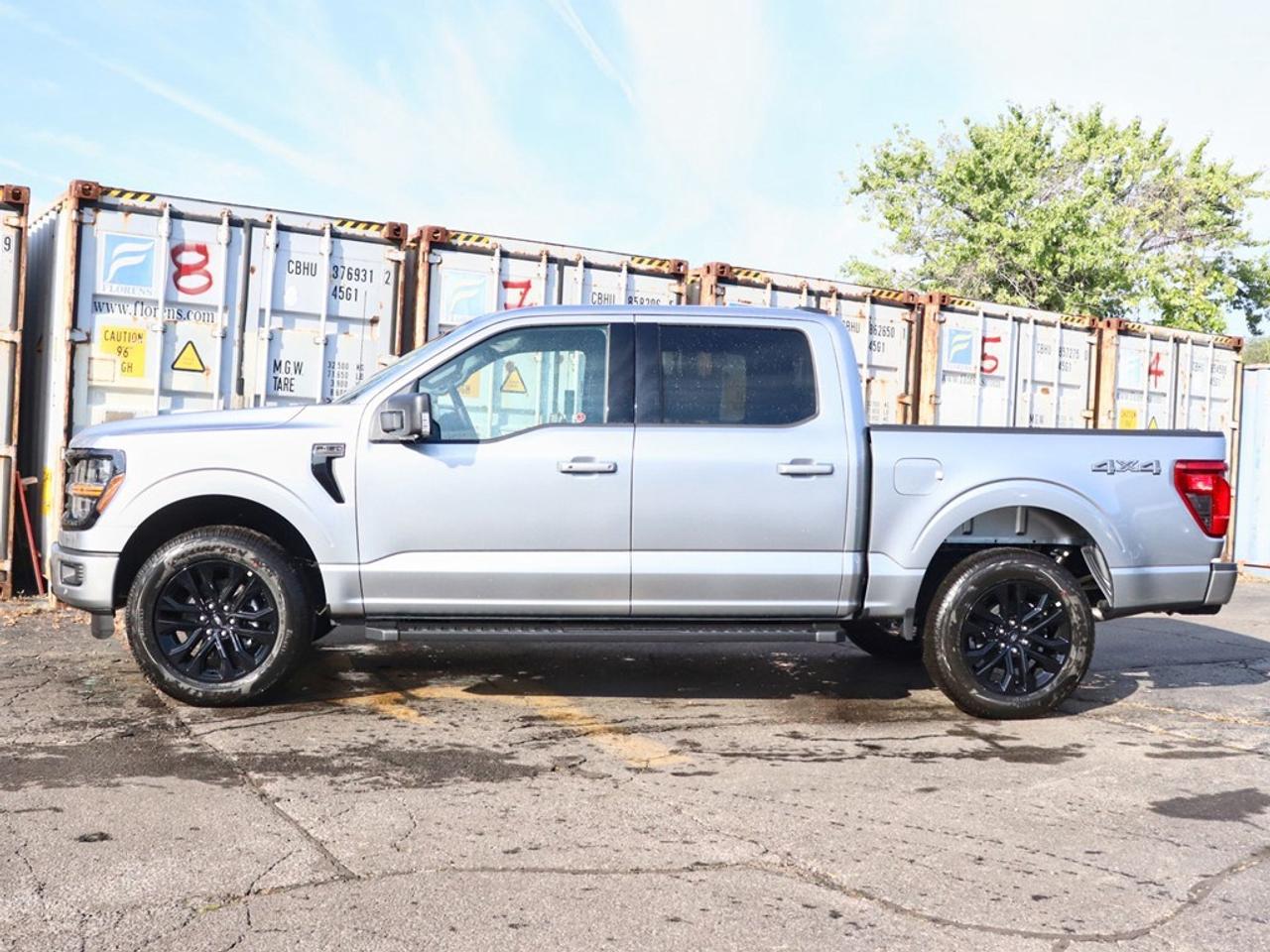 2025 Ford F-150 XLT | 4X4 | 2.7L | 302A | BLK PKG PLS | 360 | 20s Photo4
