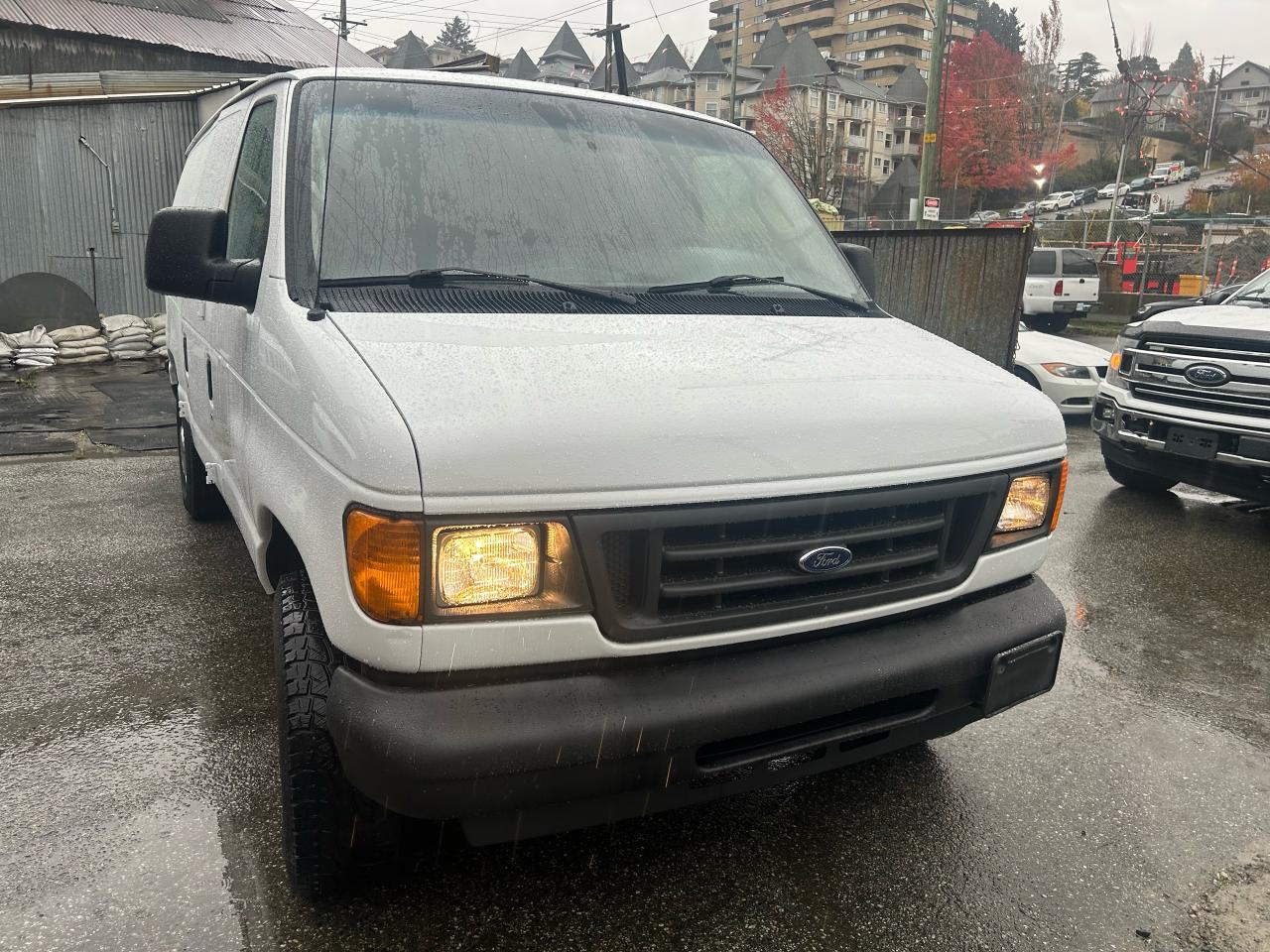 2006 Ford Econoline  - Photo #4