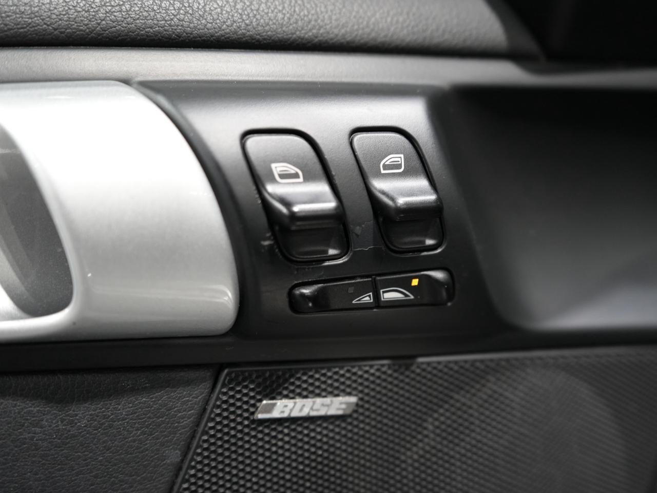 2010 Porsche 911 2dr Cabriolet Carrera 4S/NAV/BOSE/NO ACCIDENTS Photo