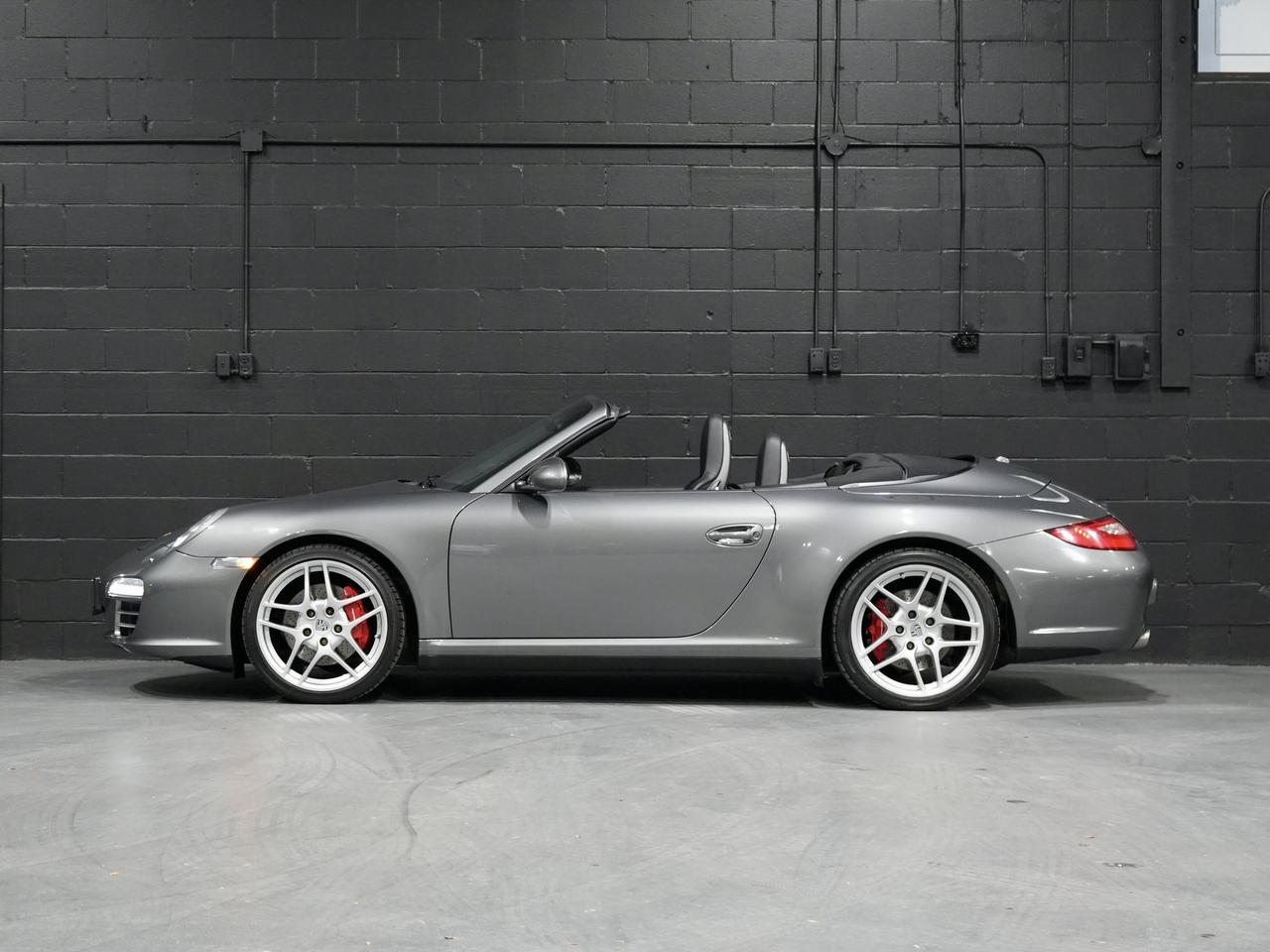 2010 Porsche 911 2dr Cabriolet Carrera 4S/NAV/BOSE/NO ACCIDENTS Photo