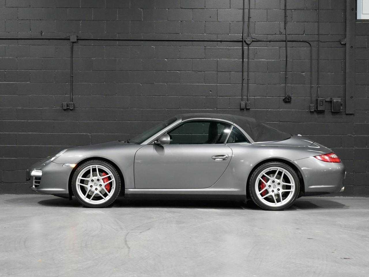 2010 Porsche 911 2dr Cabriolet Carrera 4S/NAV/BOSE/NO ACCIDENTS Photo