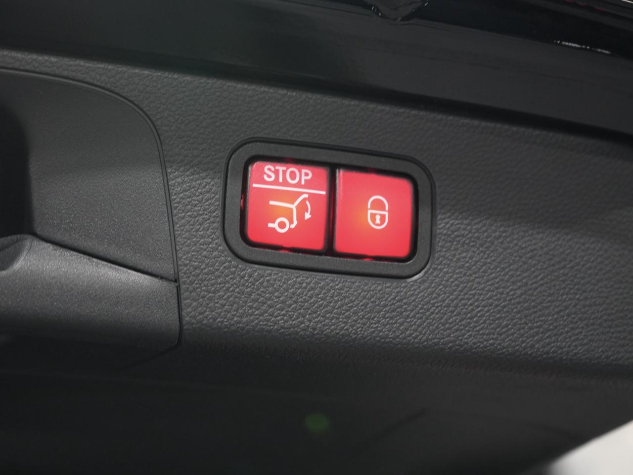 2022 Mercedes-Benz GLC AMG GLC 43/PANO/HUD/360CAM/DRIVE ASSIST/CARPLAY Photo