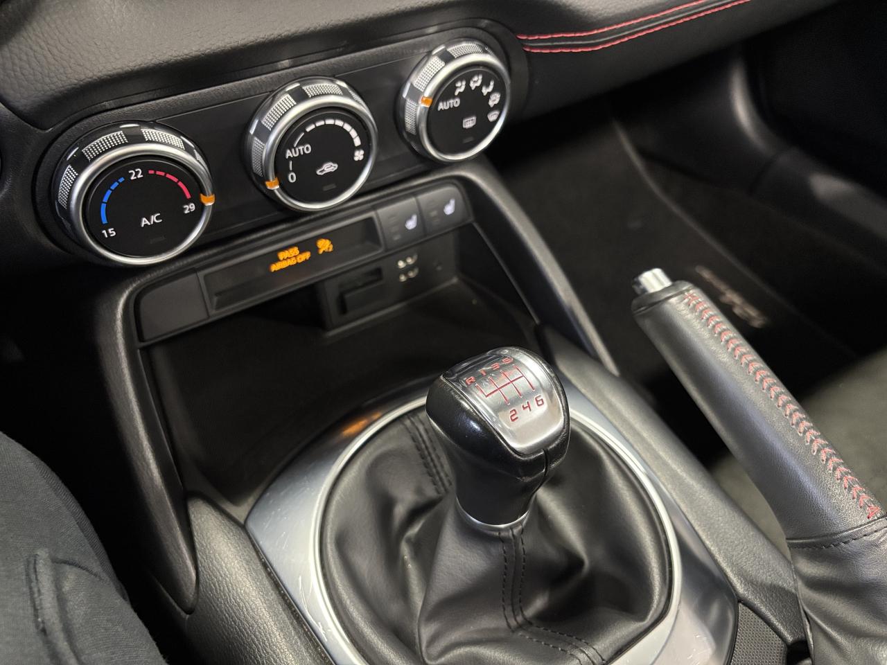 2017 Fiat 124 Spider Abarth|CONVERTIBLE|MANUAL|FRONTPPF|INTAKE|NAV|+++ - Photo #30