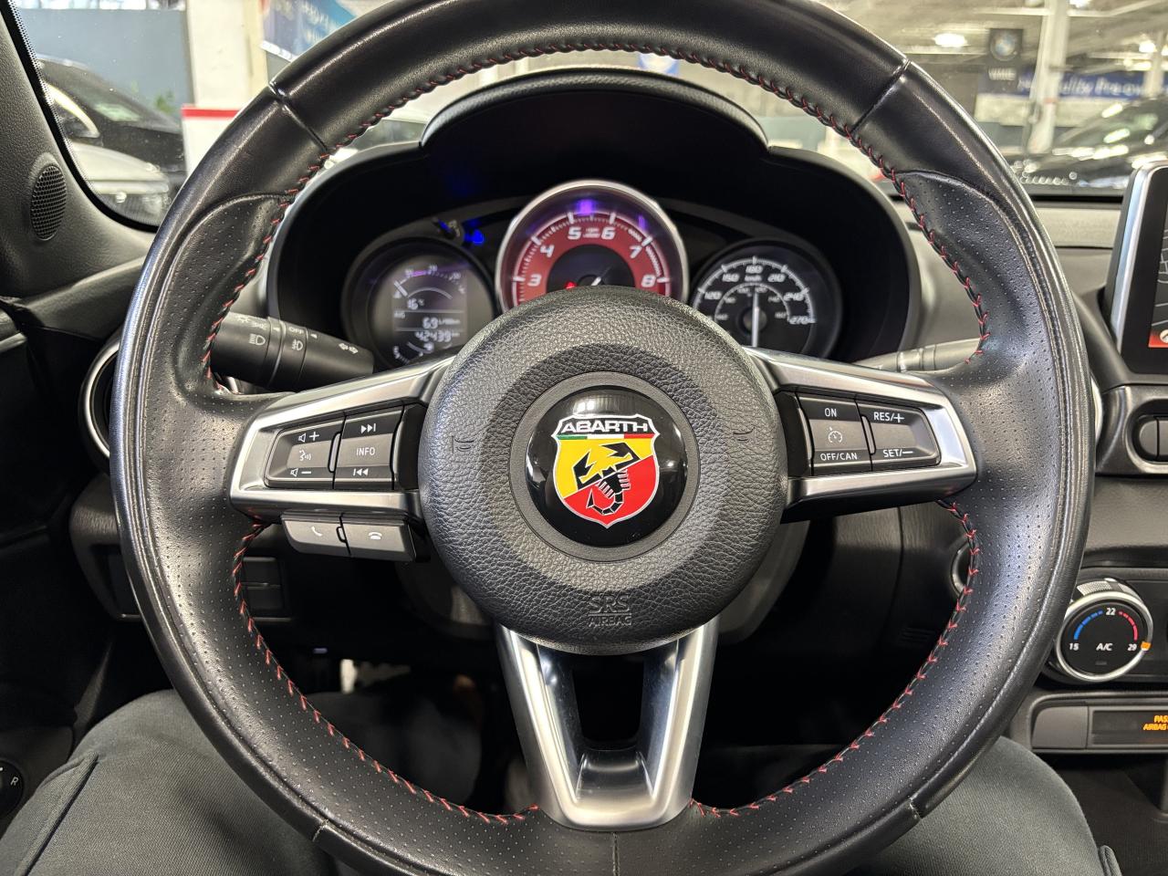 2017 Fiat 124 Spider Abarth|CONVERTIBLE|MANUAL|FRONTPPF|INTAKE|NAV|+++ - Photo #31