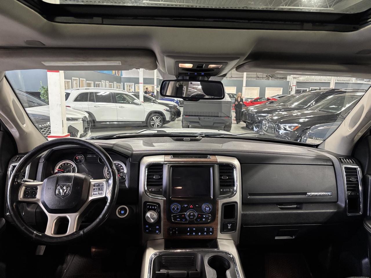 2018 RAM 1500 Laramie|ECODIESEL|4X4|CREW|LONGBOX|NAV|XDWHEELS|++ - Photo #10